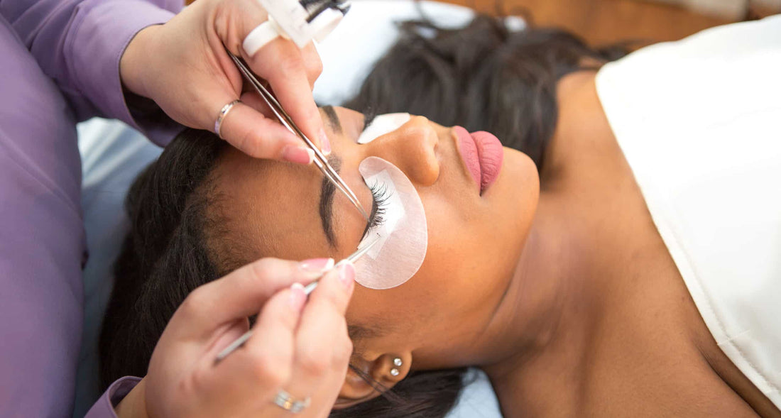 How remove eyelash extensions